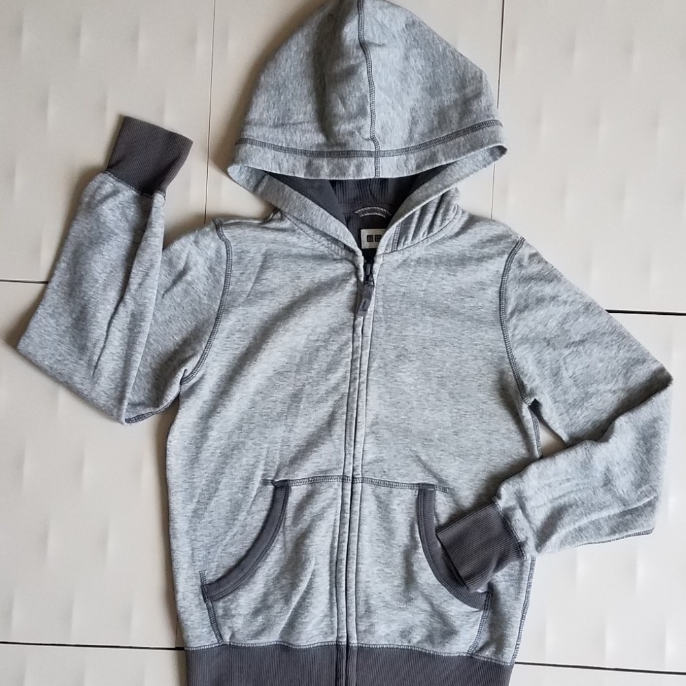 🔴Bundle 2 items for $15🔴 Hoddie